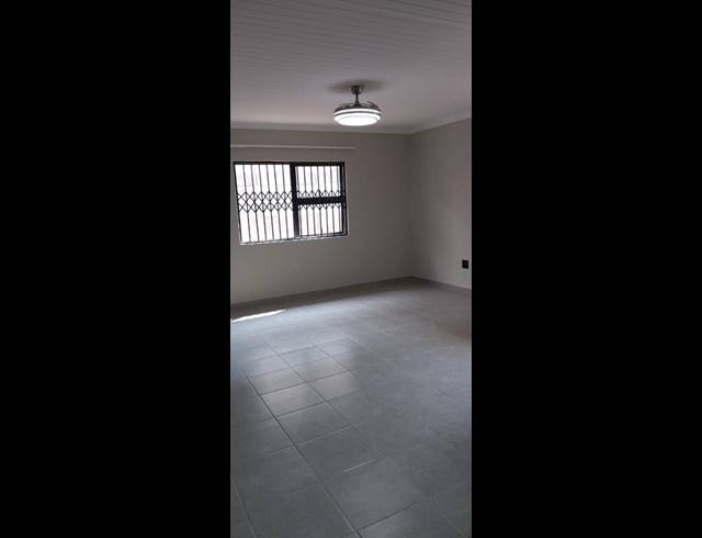 1 BEDROOM PROPERTY TO RENT IN BOKSBURG WEST
